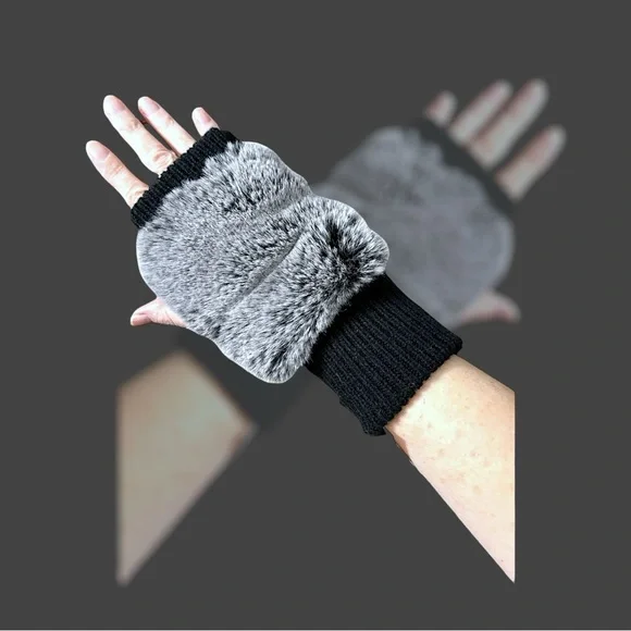 Jocelyn Women’s Black & White Fur Knit Fingerless Gloves Sz OS - Picture 1 of 13